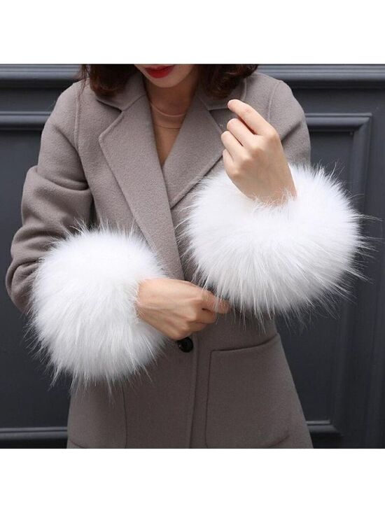 Accessories - Faux fur white cuffs